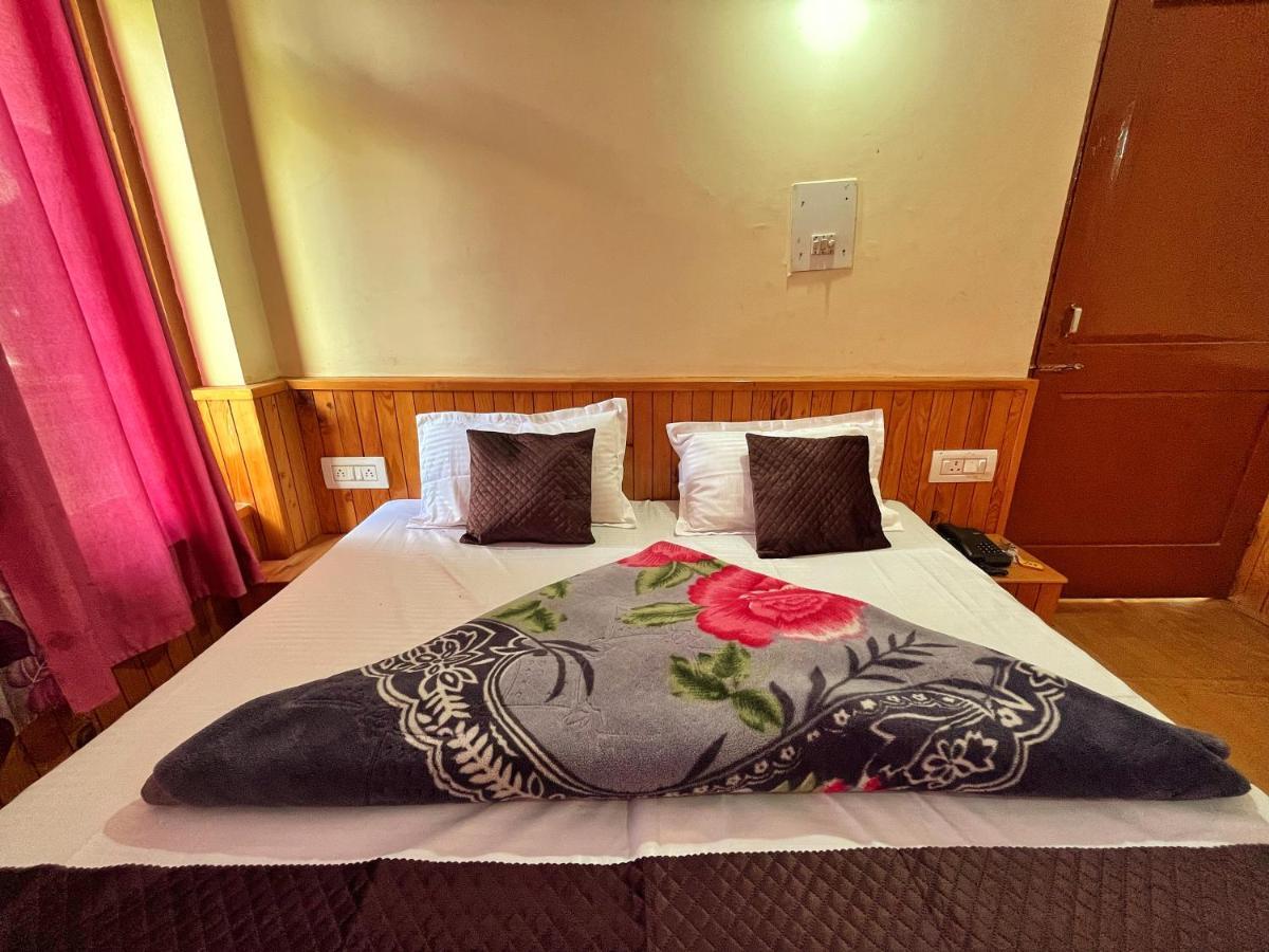 Hotel Anupam By Mid Orchard, Kasol Esterno foto