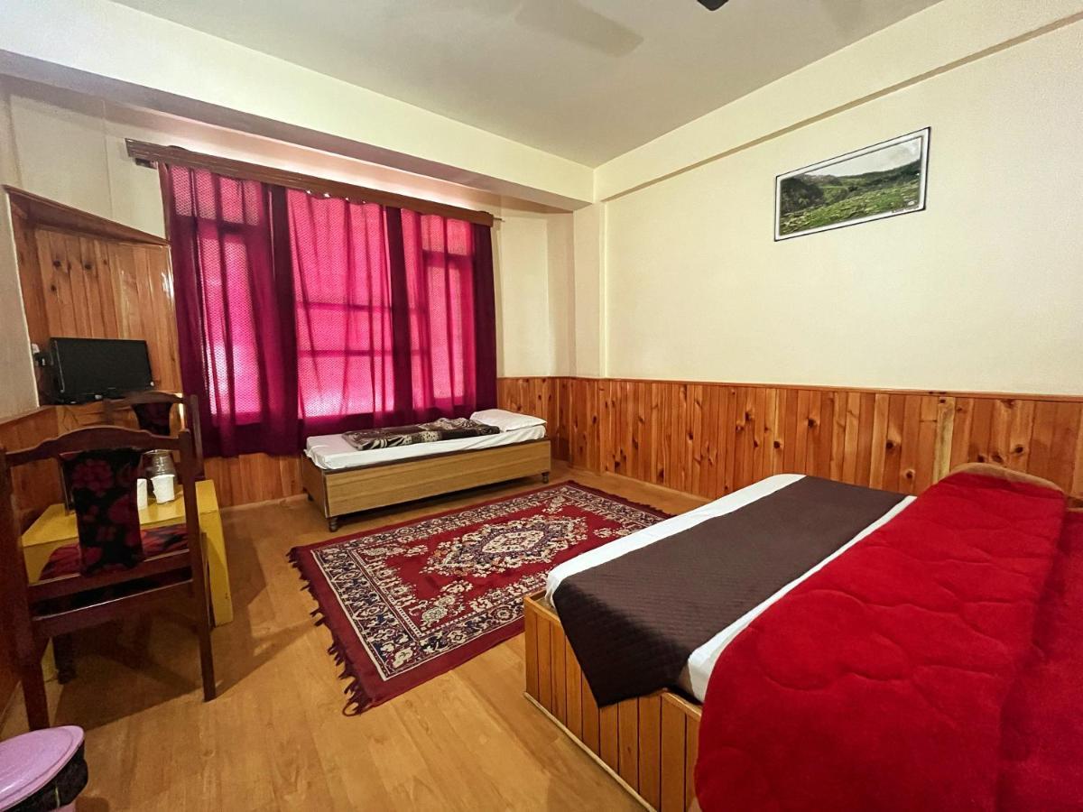 Hotel Anupam By Mid Orchard, Kasol Esterno foto