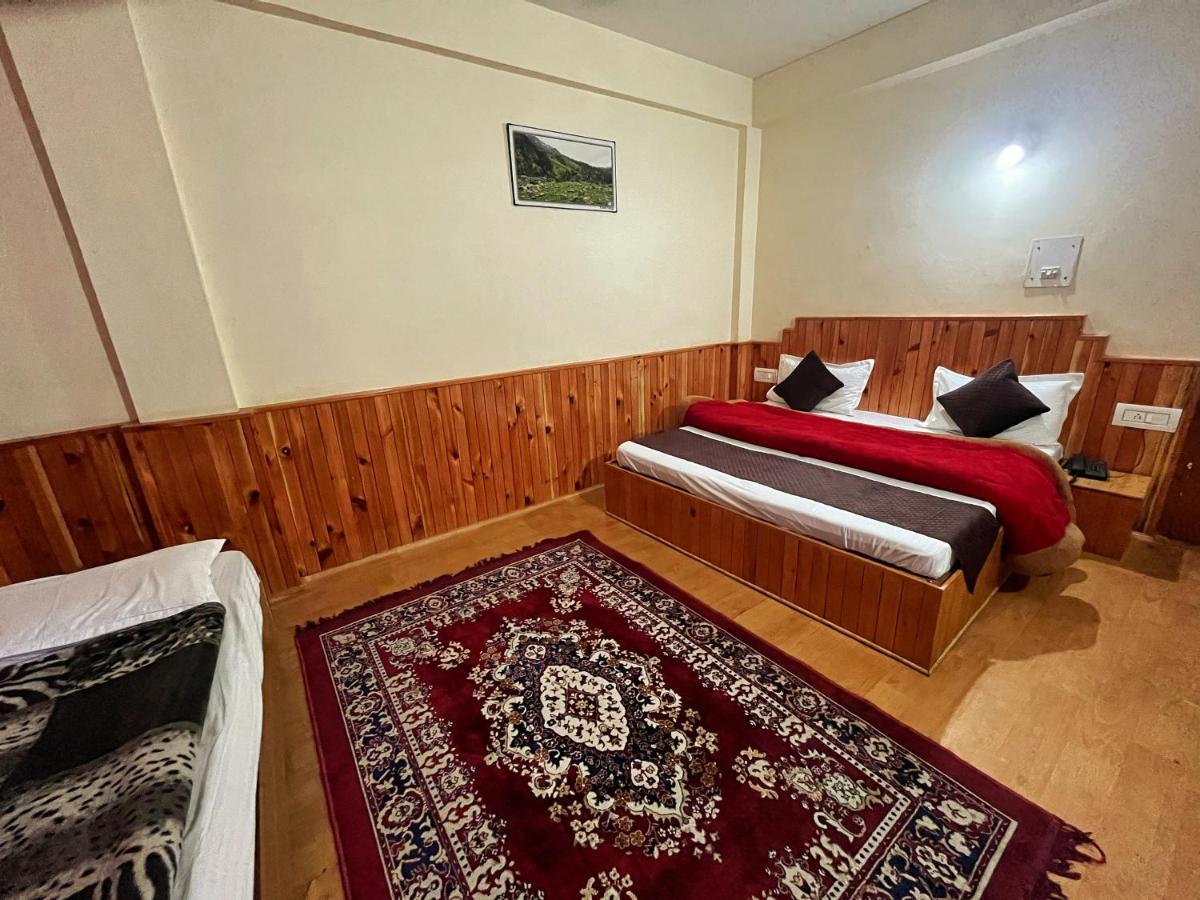 Hotel Anupam By Mid Orchard, Kasol Esterno foto
